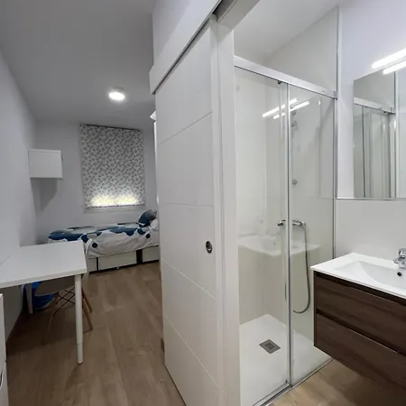 Colegio Mayor Careu - Women Only - Community Apartment