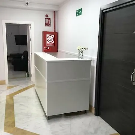 Apartment Colegio Mayor Careu - Women Only - Community Seville