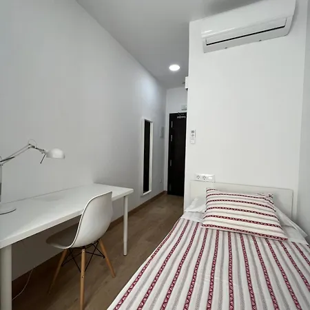 Colegio Mayor Careu - Women Only - Community Sevilla
